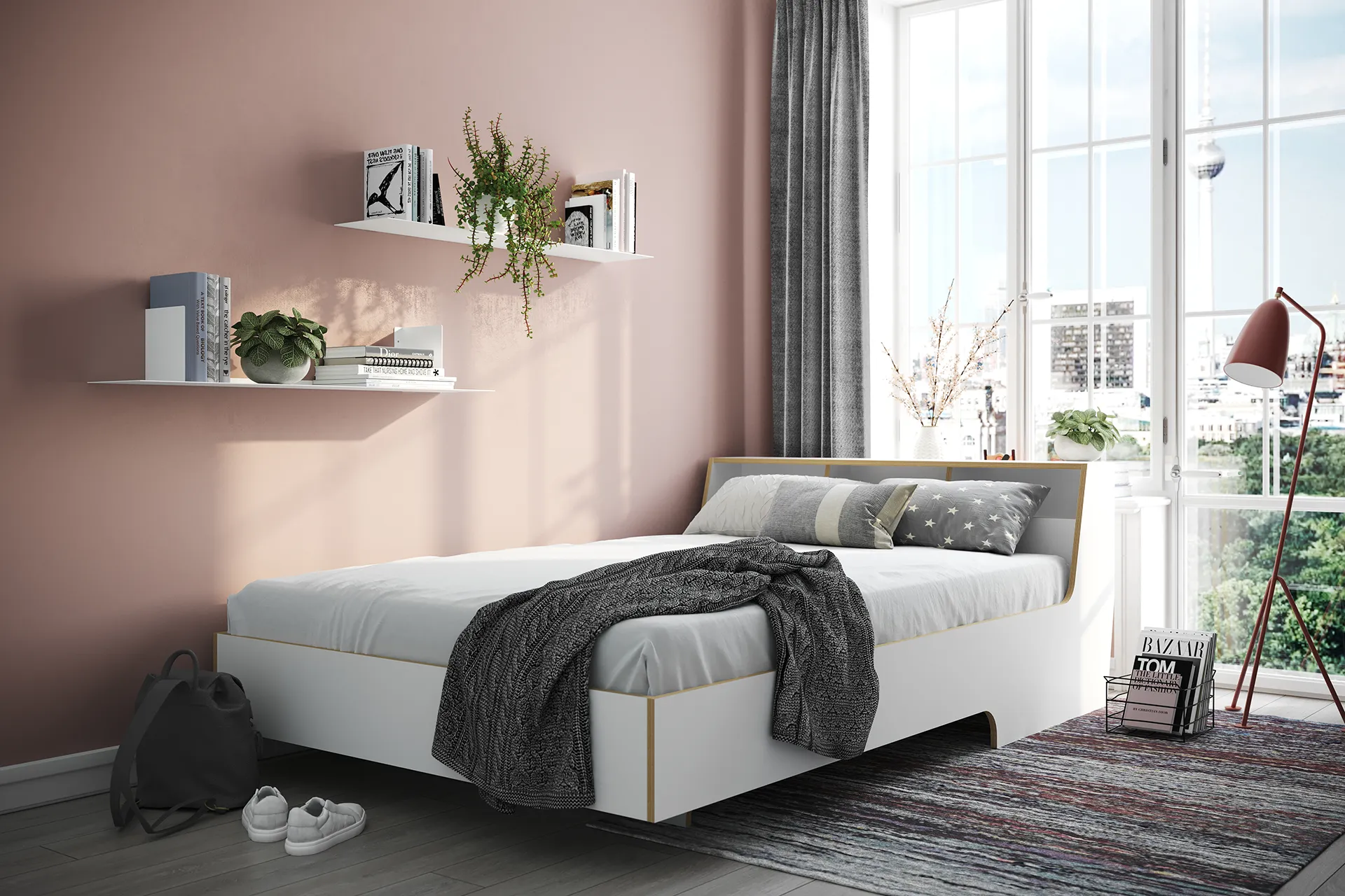 Das SLOPE Doppelbett 180x200 in weiß in einem lachsfarbenen Schlafzimmer